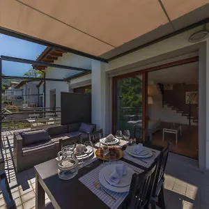Maison Vespa , Argegno Italië
